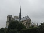Classic view of the "flying buttresses" of Notre Dame.