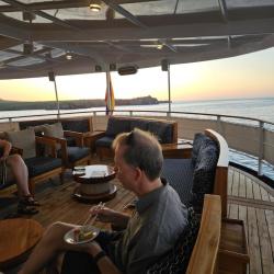 2024_03_01_22_Galapagos_Espanola_last_happy_hour_on_ship