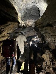 2024_03_02_14_Galapagos_Santa_Cruz_ranch_lava_tube