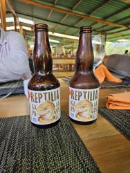 2024_03_02_19_Galapagos_Santa_Cruz_ranch_lunch_Reptilia_lager