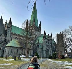 053_Trondheim_-_Nidarosdomen -St_Olafs_Cathedral_-_built_in_the_1200s_over_the_grave_of_St_Olaf.jpg