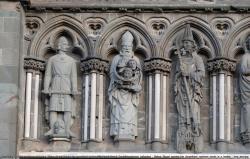 069_Trondheim__-_the_Niderosdomen_catherdral_-_Bishop_Sigurd_carrying_his_decapitated_nephews_heads_in_a_basket_-_long_story.jpg