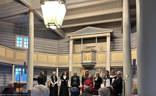 095_Norway_-_Narvik_-_Ankenes_kirke_-_local_choir.jpg