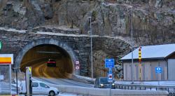 127_Norway_-_Flam_-11_km_Gudvangen_Tunnel_that_brings_you_to_the_Viking_Village.jpg