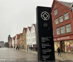 165_Norway_-_Bergen_-_in_the_Bryggen_a_medieval_wharf_now_UNESCO_world_heritage_site.jpg