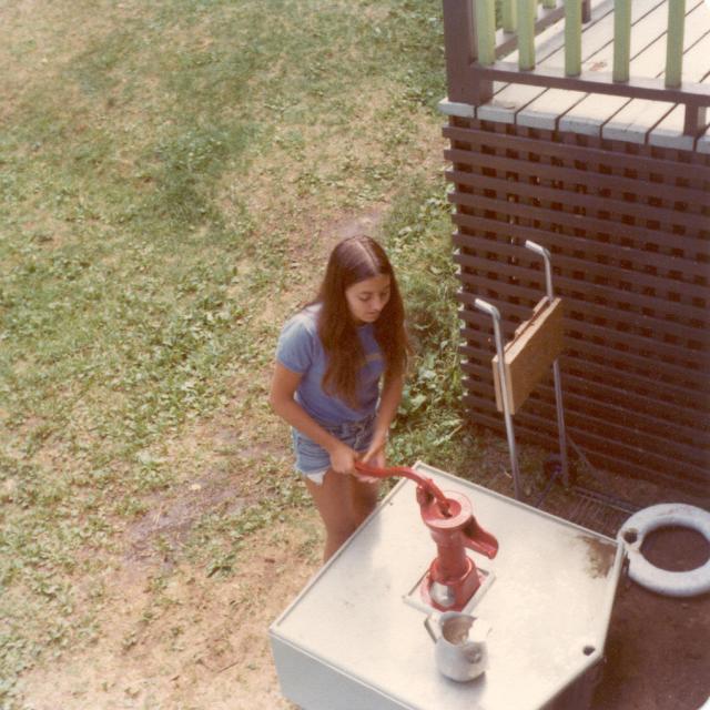 1977_Jeanne_05.jpg