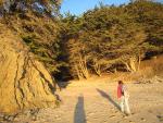 Pfeiffer Beach: Cold draft flowing out of this area.