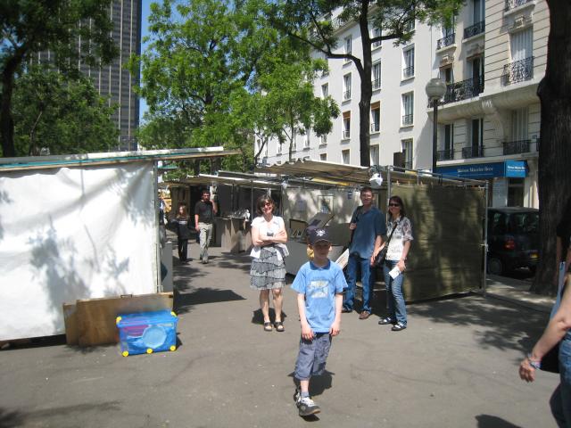 Sunday afternoon at a local Parisian artist's market.