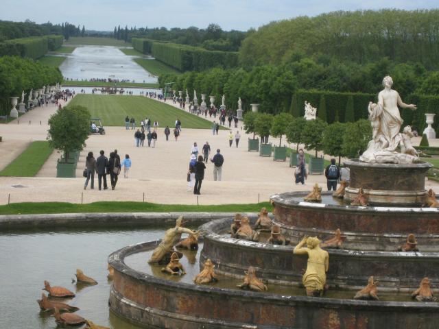 The Latone Fountain, and beyond that the Grand Canal, where the king used to keep full-sized ships for amusement.