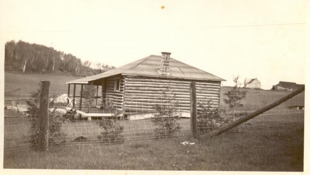 1937: Robataille and farmhouse.