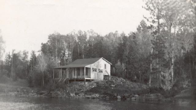 1958:  Second Martin cottage on point property.